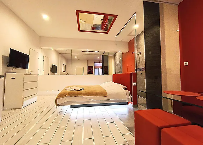 Mirror * كراكوفيا